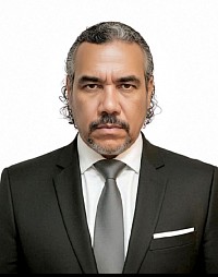 Prof. Idenilton Santos